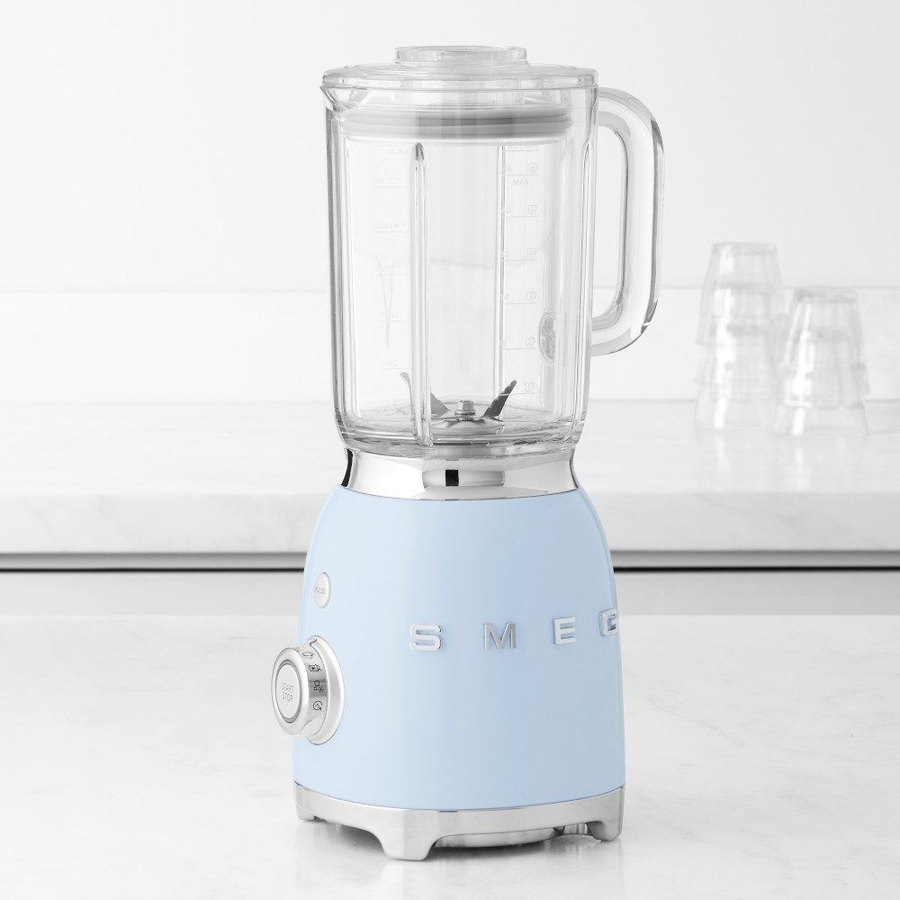 Smeg Retro blender (BLF01 and BLF03) in a kitchen