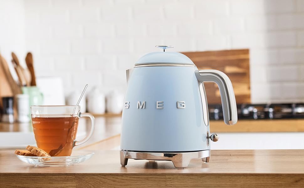Smeg KLF05 mini kettle (0.8 liter) in a kitchen